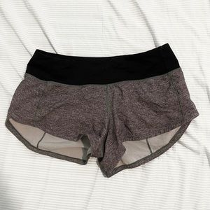 GRAY SPEED UP LULULEMON SHORTS size 2